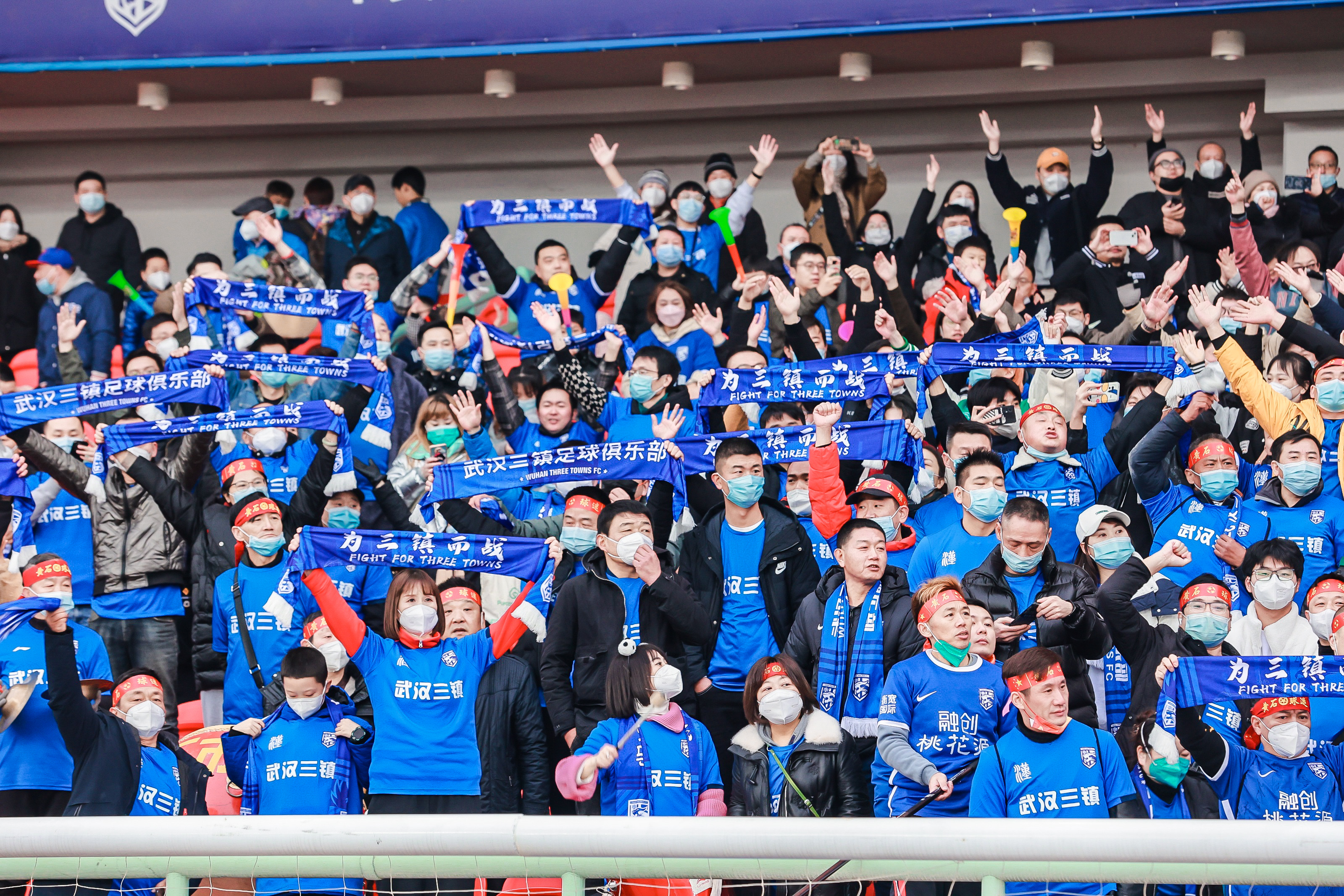 开云体育app-里尔训练开放日，赛后完成体检引欢呼，中超在即，训练强度明显提升(军事训练心得体会1000字)