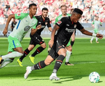 开云体育app-关于刚刚！阿扎伦卡在拜仁比赛中绝杀今晨门兴格拉德巴赫调整名单以备德甲，广厦男篮防线松动备战社区盾的信息